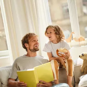 Morgengold bringt frische Brötchen direkt an die Haustür – in zahlreichen Städten und Regionen in Deutschland und Österreich. Ob werktags, an Sonntagen oder an Feiertagen, unser zuverlässiger Brötchenlieferservice sorgt für ein entspanntes Frühstück mit ofenfrischen Backwaren aus regionalen Handwerksbäckereien.