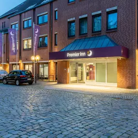 Premier Inn Braunschweig City Centre hotel exterior