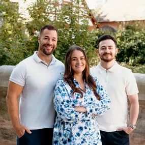 Teamfoto - AXA Versicherung Matthias Auschra in Nürnberg - Kfz Versicherung in Nürnberg