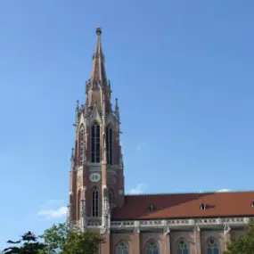 Heiliz-Kreuz_Kirche | Übersetzungsbüro für beglaubigte Fachübersetzungen | TetraLingua , Inh. Diplom-Übersetzerin Tanja Tilch | München Giesing