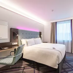 Premier Inn Nürnberg City Nordost hotel bedroom