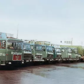 Wertstoffsortierung  1979-JAHRE- Entsorgung Recycling GmbH München Aufräumen Müll Recycling