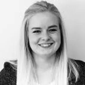 Innendienst Lisa Flaig - AXA Versicherung Daniel Martin in Netphen - Kfz-Versicherung in Netphen