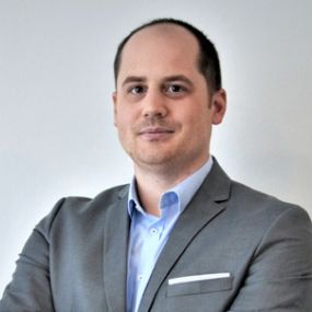 Außendienstmitarbeiter Patrick Hülsmann - AXA Versicherung Pascal Zajac - Kfz Versicherung in  Düsseldorf