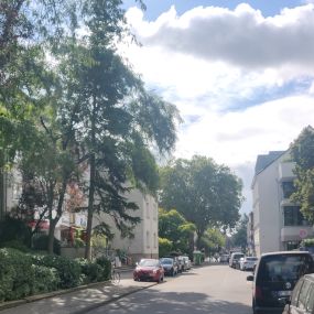 Ausblick in die Niederkasseler Straße 2, 40547 Düsseldorf vor der HDI Generalvertretung.