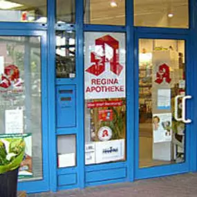 Aussenansicht der Regina Apotheke