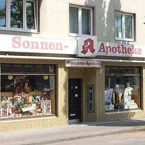 Aussenansicht der Sonnen-Apotheke