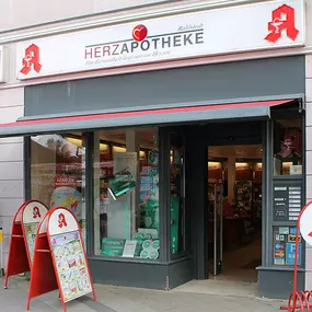 Aussenansicht der Herz-Apotheke Rahlstedt