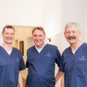 Bild von MVZ Kieferchirurgie Königsallee GmbH (Dr. Dr. Martin Bonsmann, Dr. Wolfgang Diener & Dr. Sebstian Becher)
