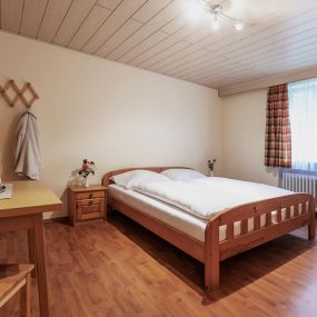 4-Bett-Zimmer mit Bad