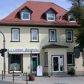 Aussenansicht der Linden-Apotheke