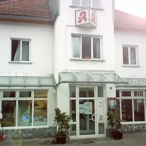 Aussenansicht der Löwen-Apotheke