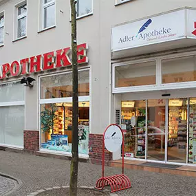 Aussenansicht der Adler-Apotheke