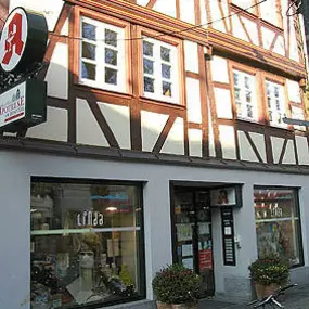 Aussenansicht der Apotheke am Hospital