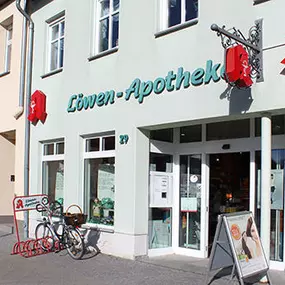 Aussenansicht der Löwen-Apotheke