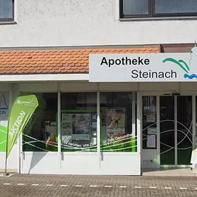 Aussenansicht der Apotheke Steinach