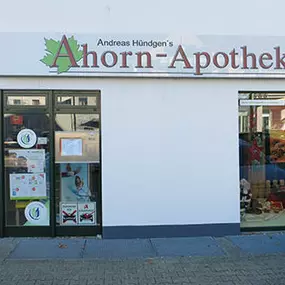 Aussenansicht der Ahorn-Apotheke