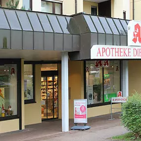 Aussenansicht der Apotheke Diezenhalde