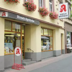 Aussenansicht der Hirsch-Apotheke