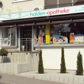 Aussenansicht der Halden-Apotheke