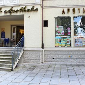 Aussenansicht der Bahnhof-Apotheke