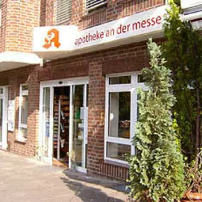 Aussenansicht der Apotheke an der Messe