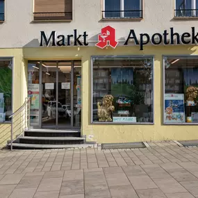 Aussenansicht der Apotheke am Markt