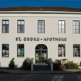 Aussenansicht der St. Georg-Apotheke