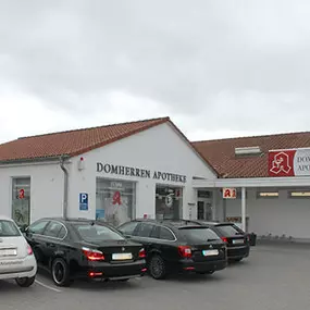 Aussenansicht der Domherren-Apotheke