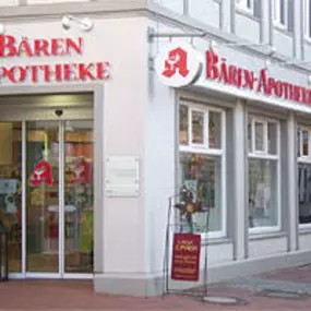 Aussenansicht der Bären-Apotheke