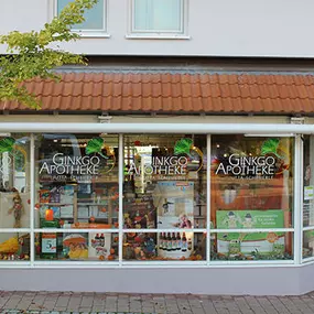 Aussenansicht der Ginkgo-Apotheke, Apotheken für Spezialversorgung OHG