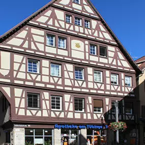 Aussenansicht der Apotheke am Tübinger Tor