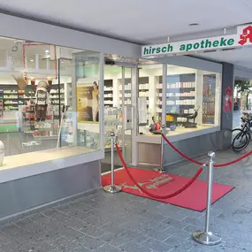 Aussenansicht der Hirsch-Apotheke