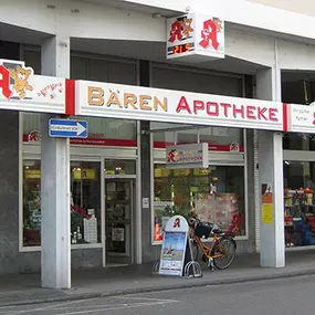 Aussenansicht der Bären-Apotheke