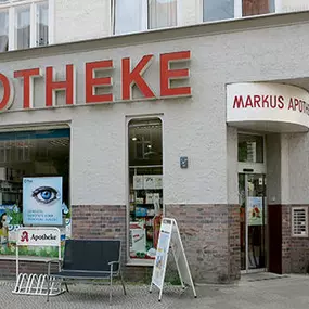 Aussenansicht der Markus-Apotheke Steglitz