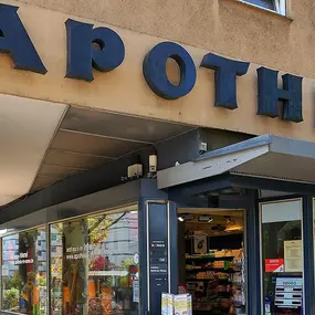 Aussenansicht der APOTHEKE IM ROMEO