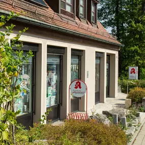 Aussenansicht der Franken-Apotheke