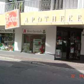 Aussenansicht der Flora-Apotheke Müllheim