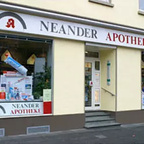 Aussenansicht der Neander-Apotheke