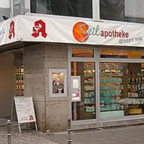 Aussenansicht der Zeil Apotheke zum Mohren