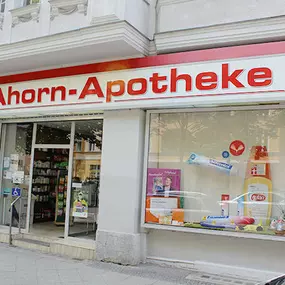 Aussenansicht der Ahorn-Apotheke