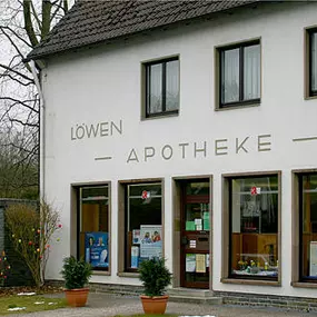 Aussenansicht der Löwen-Apotheke