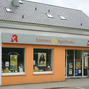 Aussenansicht der Sonnen-Apotheke