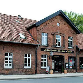 Aussenansicht der Apotheke an der Oker