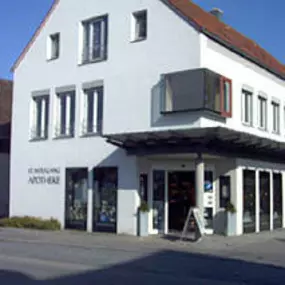 Aussenansicht der St. Wolfgang-Apotheke OHG