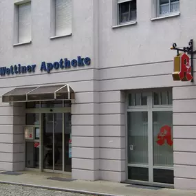 Aussenansicht der Wettiner Apotheke