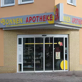 Aussenansicht der Sonnen-Apotheke