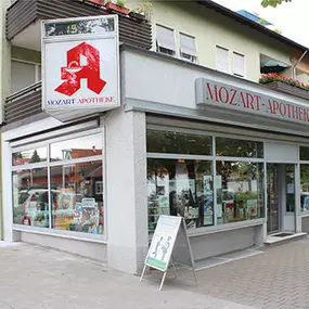 Aussenansicht der Mozart-Apotheke