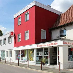 Aussenansicht der Hubertus-Apotheke