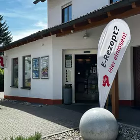 Aussenansicht der Oberlinder Apotheke